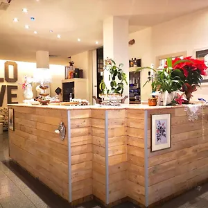 *** Hotel Garisenda -b&b&brunch In Centro A Riccione- Italia