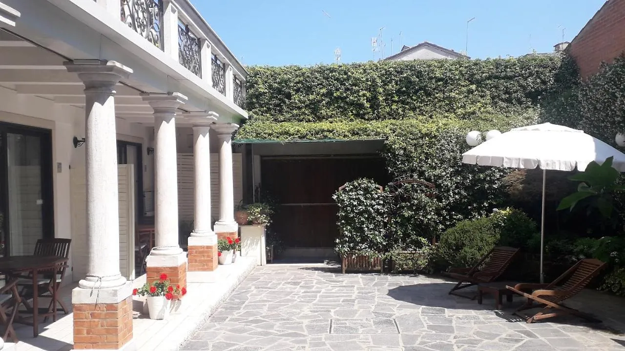 Casa Di Carlo Goldoni Bed & Breakfast Chioggia Italy